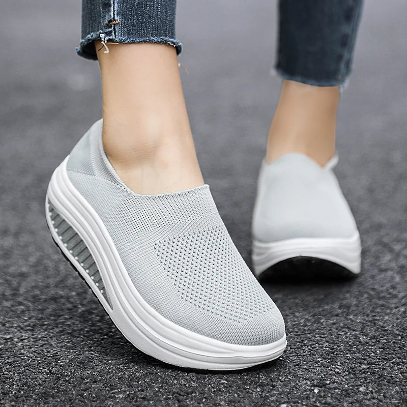 Zapatos de Mujer 2025 – Sneakers Modernas con Plataforma